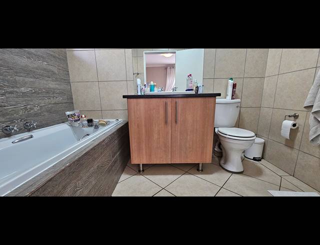 2 BEDROOM TOWNHOUSE FOR SALE IN MEYERSDAL